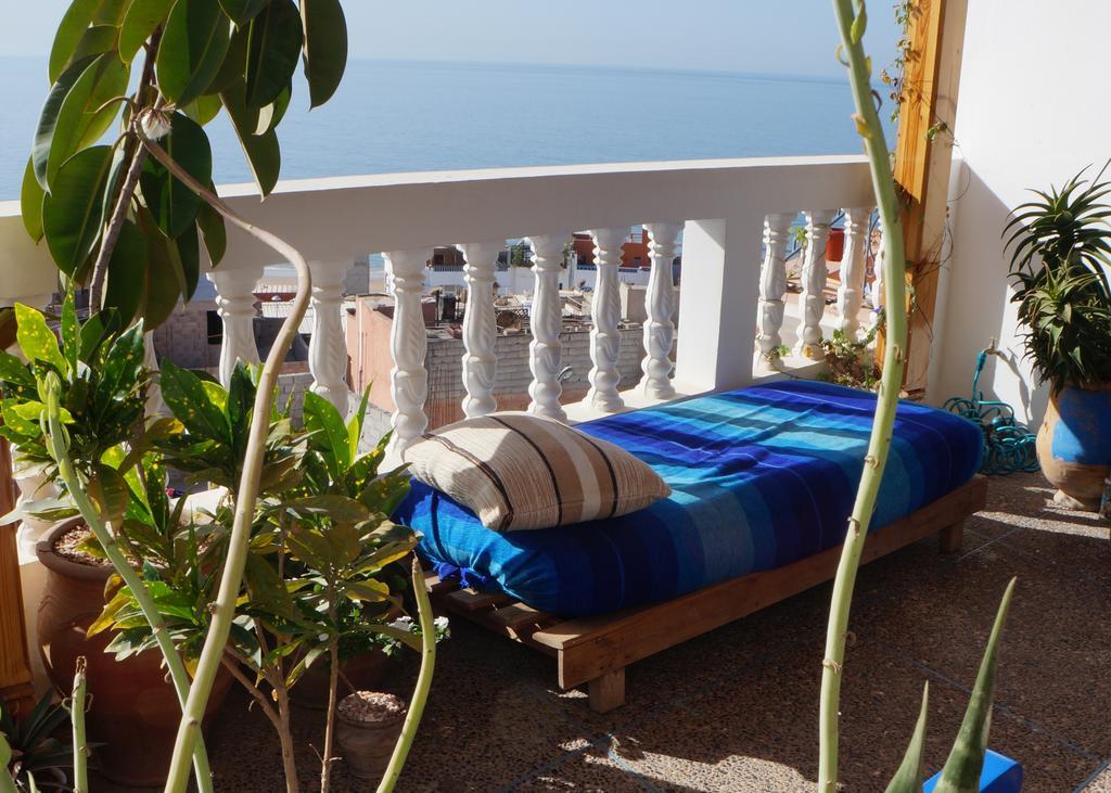 Sundesk Coworking And B&B Taghazout Eksteriør bilde
