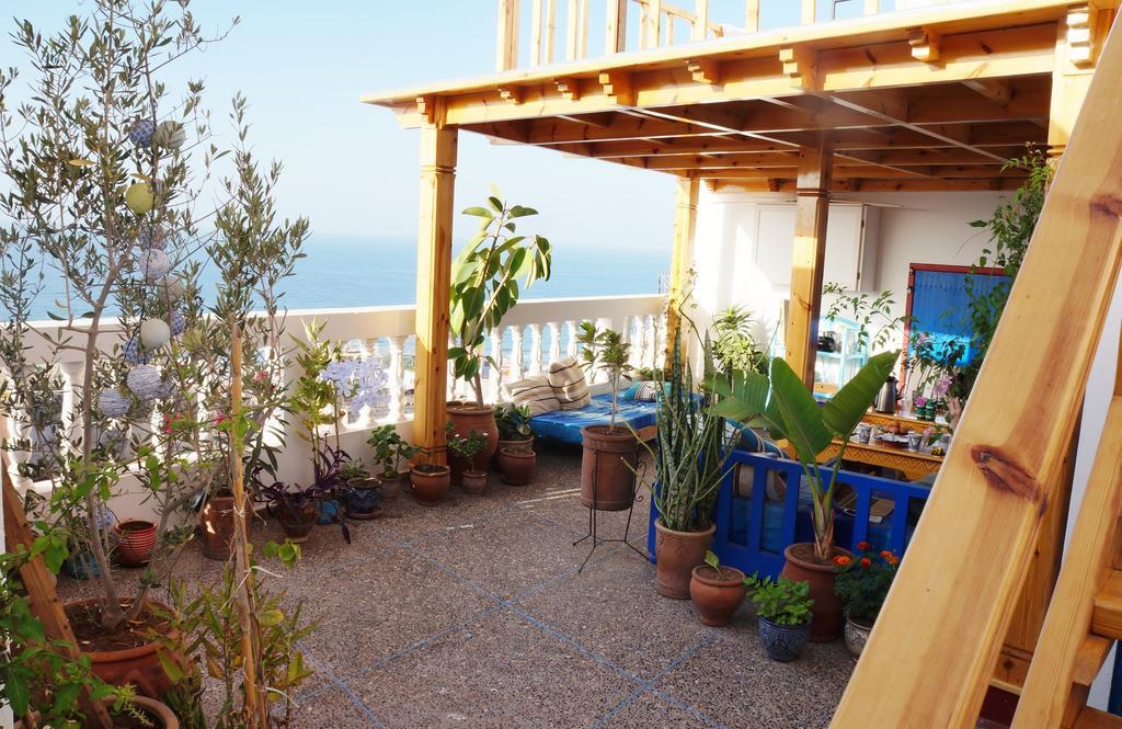 Sundesk Coworking And B&B Taghazout Eksteriør bilde