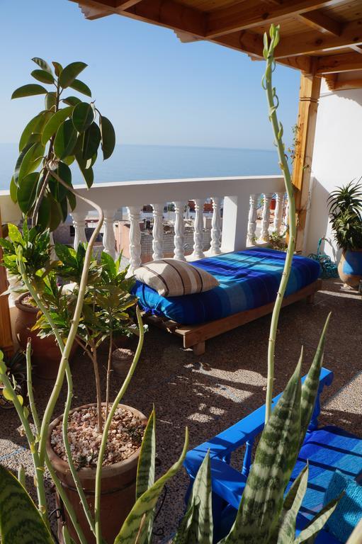 Sundesk Coworking And B&B Taghazout Eksteriør bilde