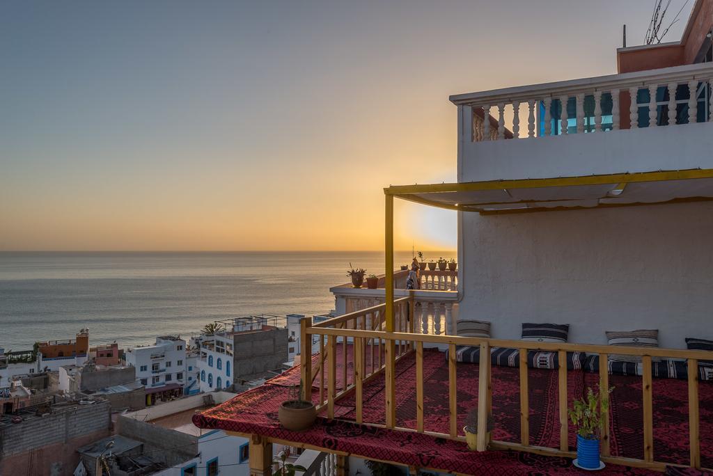Sundesk Coworking And B&B Taghazout Eksteriør bilde